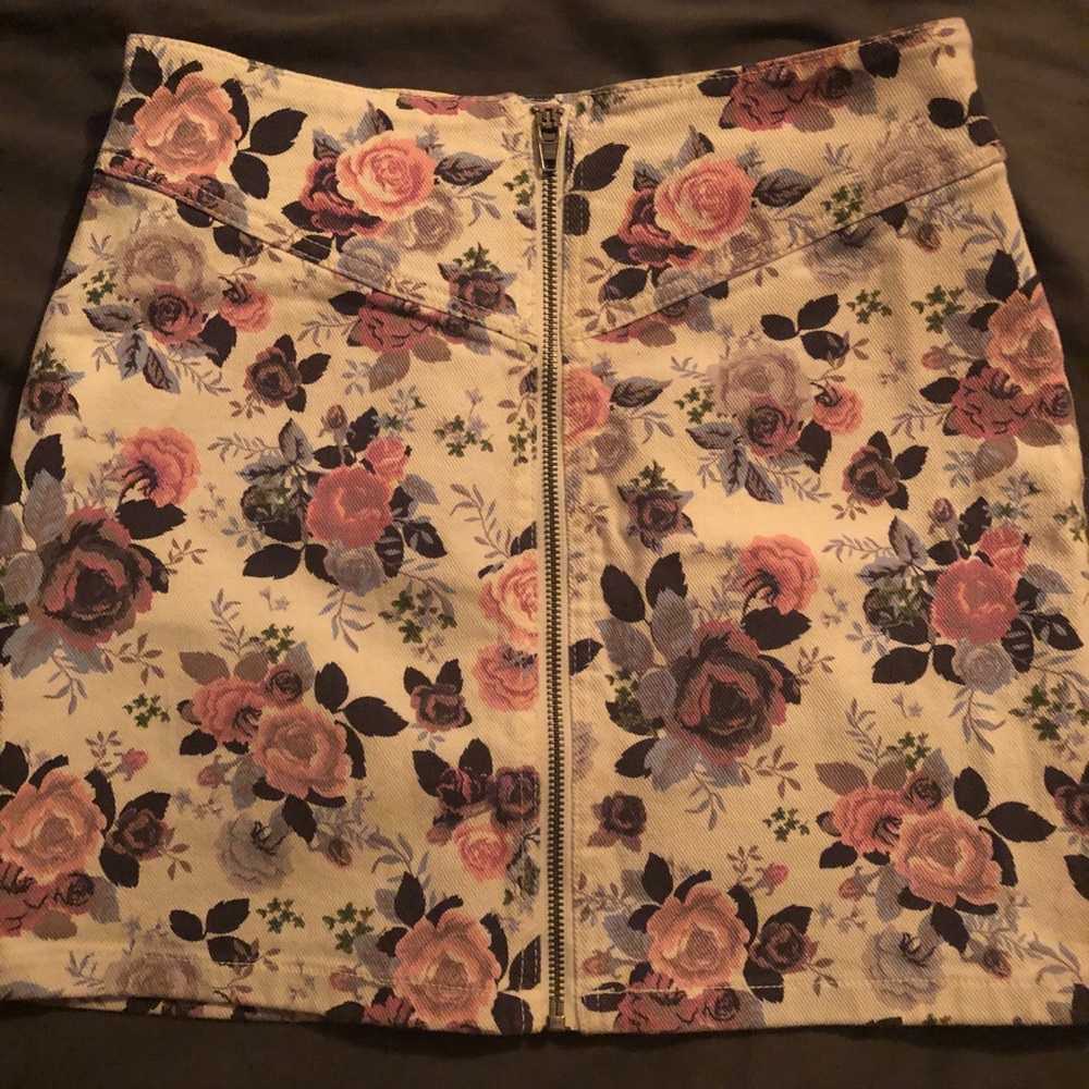 H&M cute floral denim skirt S